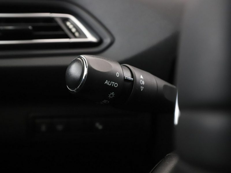 Peugeot 308 GT-Line automat 180KM navi grzane fotele alcantara PDC tempomat FullLE T9 (2014-2021)