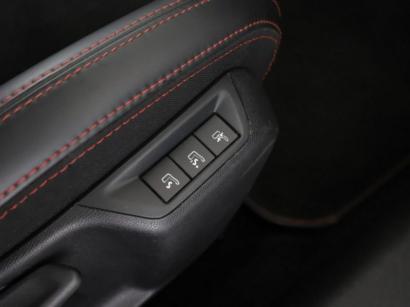 Peugeot 308 GT-Line automat 180KM navi grzane fotele alcantara PDC tempomat FullLE T9 (2014-2021)