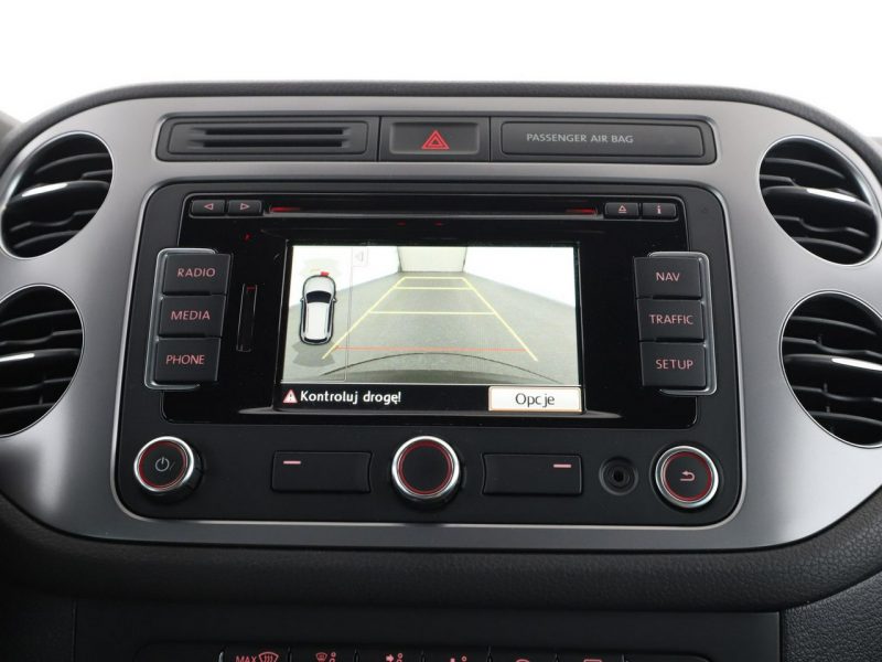 Volkswagen Tiguan BI-Xenon klima auto grzane fotele hak navi bluetooth I (2007-2016)