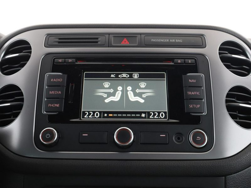 Volkswagen Tiguan BI-Xenon klima auto grzane fotele hak navi bluetooth I (2007-2016)