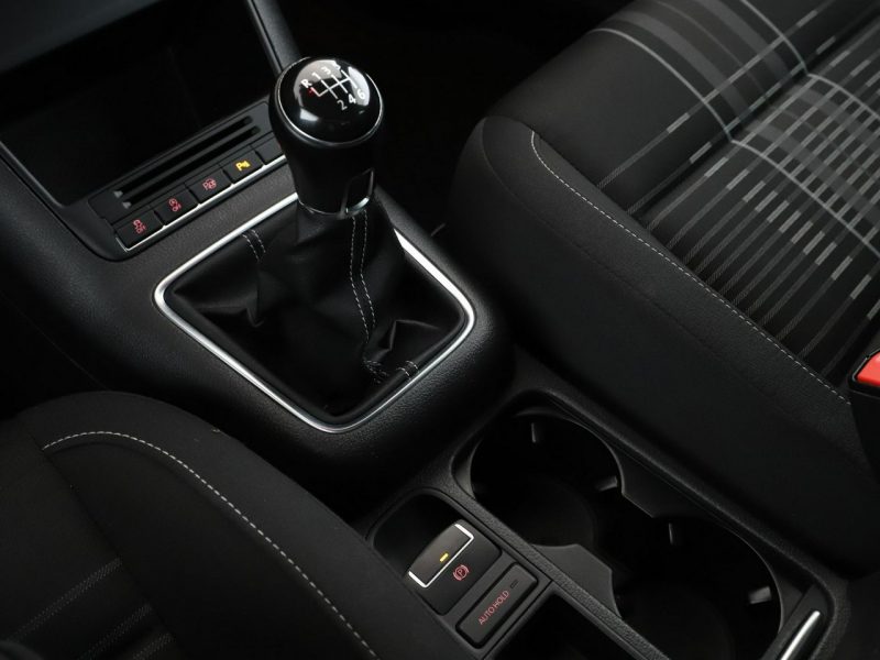 Volkswagen Tiguan BI-Xenon klima auto grzane fotele hak navi bluetooth I (2007-2016)