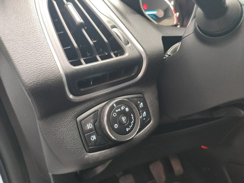 Ford B-Max bogata opcja 125KM ładny serwis Gwarancja