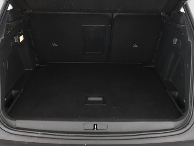 Peugeot 3008 Automat PDC tempomat klima auto navi bluetooth II (2016-)
