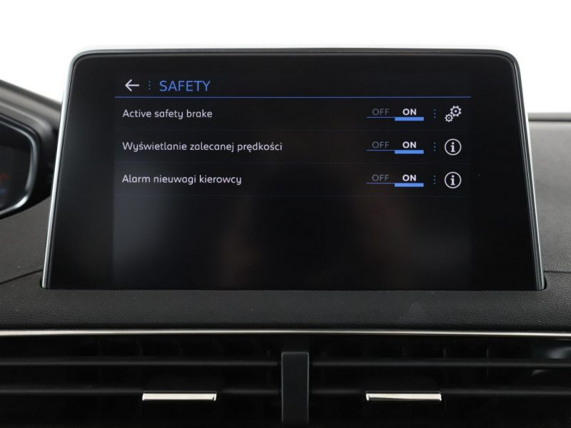 Peugeot 3008 Automat PDC tempomat klima auto navi bluetooth II (2016-)