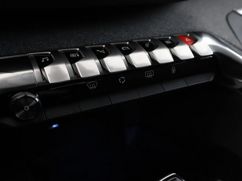 Peugeot 3008 Automat PDC tempomat klima auto navi bluetooth II (2016-)