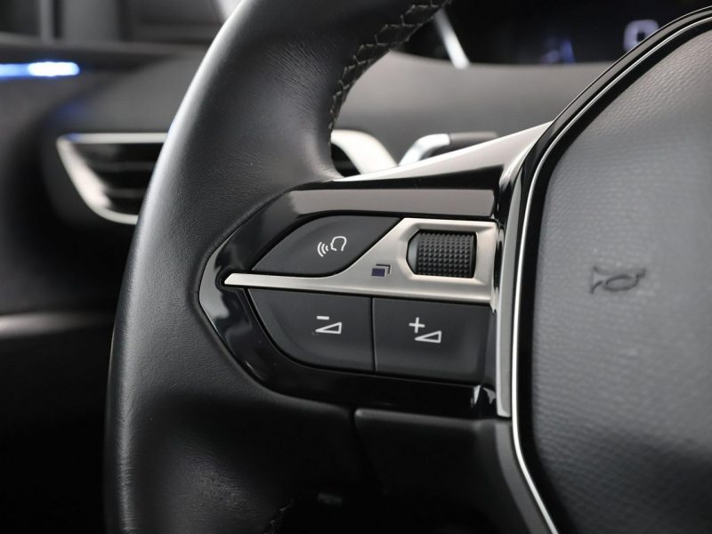 Peugeot 3008 Automat PDC tempomat klima auto navi bluetooth II (2016-)