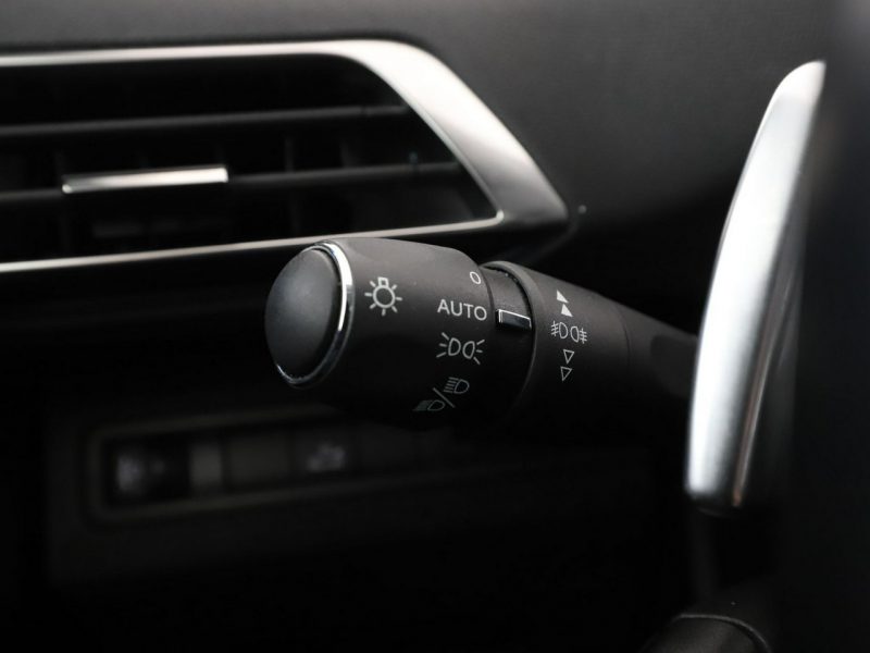 Peugeot 3008 Automat PDC tempomat klima auto navi bluetooth II (2016-)