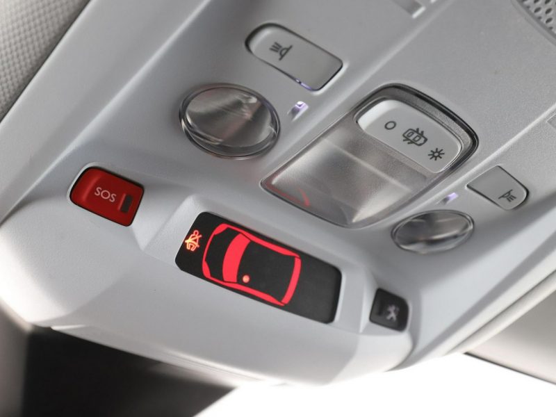 Peugeot 3008 Automat PDC tempomat klima auto navi bluetooth II (2016-)