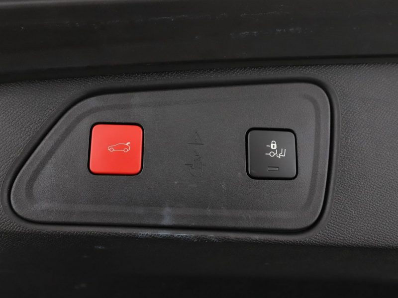 Peugeot 3008 Automat PDC tempomat klima auto navi bluetooth II (2016-)