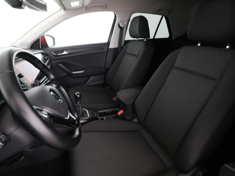 Volkswagen T-Roc navi klima auto grzane fotele czujniki parkowania