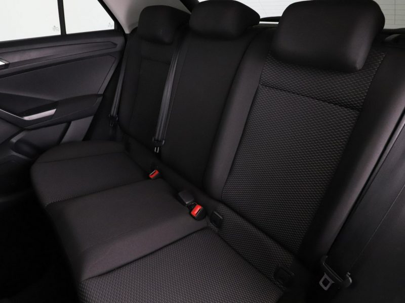 Volkswagen T-Roc navi klima auto grzane fotele czujniki parkowania