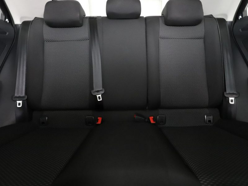 Volkswagen T-Roc navi klima auto grzane fotele czujniki parkowania