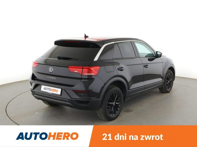 Volkswagen T-Roc navi klima auto grzane fotele czujniki parkowania