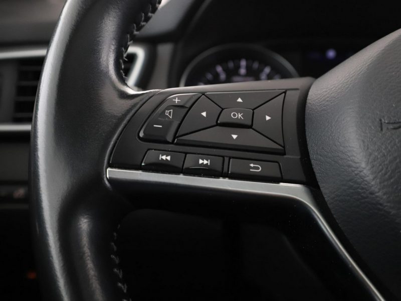 Nissan Qashqai Automat full LED panorama tempomat klima auto navi bluetooth II (2013-2021)