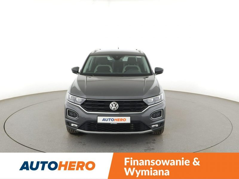 Volkswagen T-Roc Carat 4motion automat virtual PDC-kamera climatronic navi ACC LED