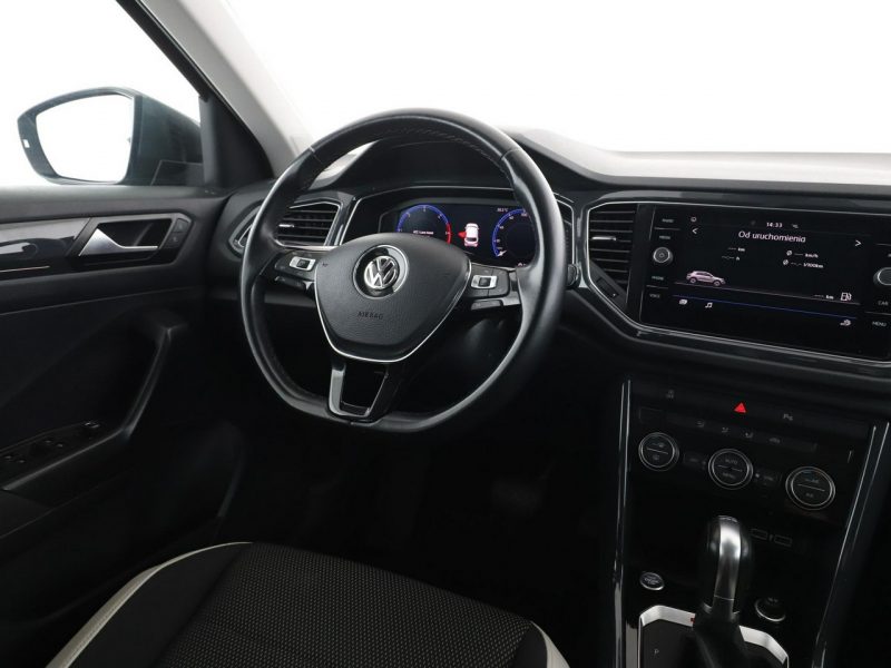 Volkswagen T-Roc Carat 4motion automat virtual PDC-kamera climatronic navi ACC LED