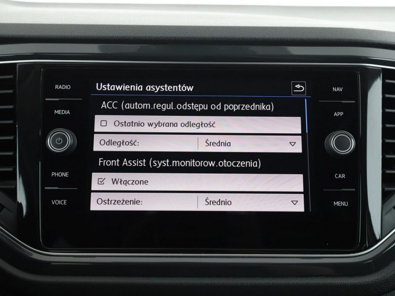 Volkswagen T-Roc Carat 4motion automat virtual PDC-kamera climatronic navi ACC LED