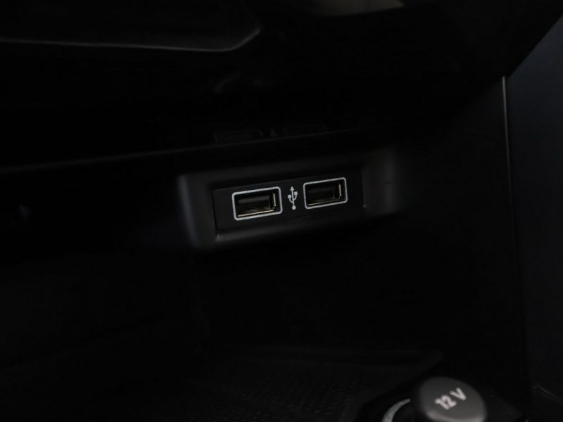 Volkswagen T-Roc Carat 4motion automat virtual PDC-kamera climatronic navi ACC LED