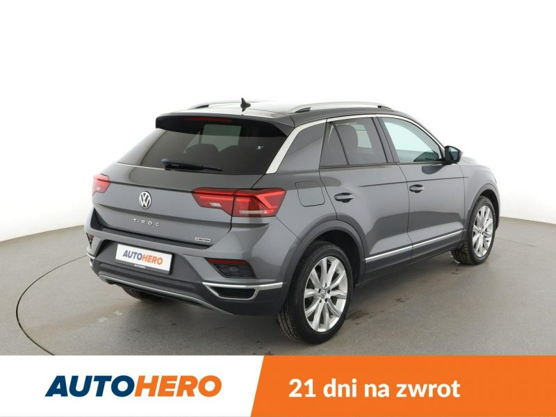 Volkswagen T-Roc Carat 4motion automat virtual PDC-kamera climatronic navi ACC LED