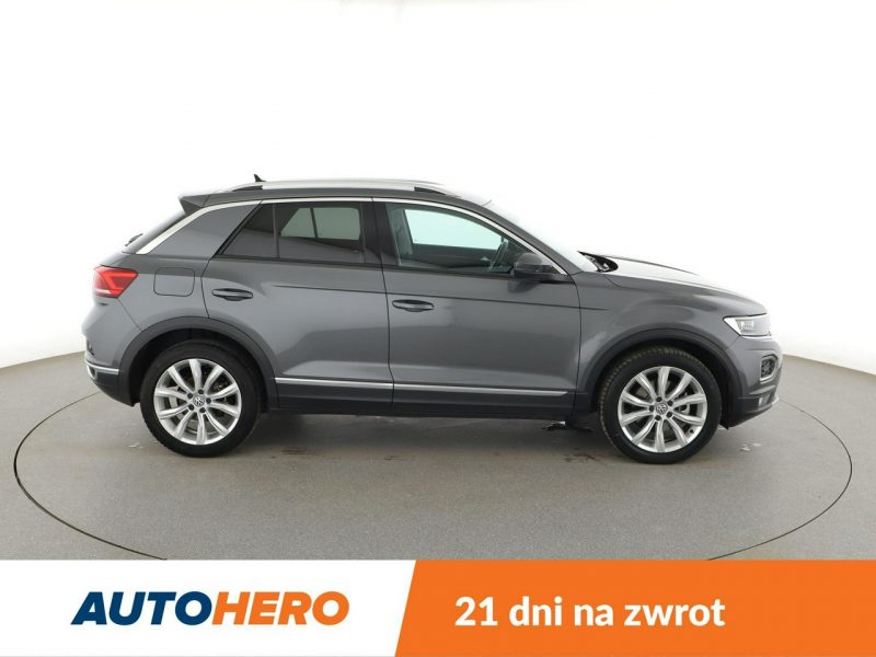 Volkswagen T-Roc Carat 4motion automat virtual PDC-kamera climatronic navi ACC LED