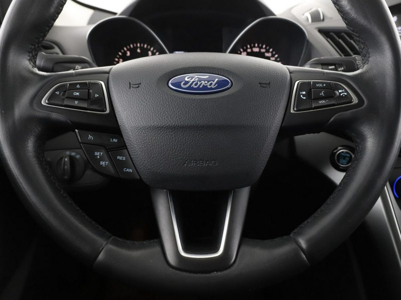 Ford Kuga PDC klima auto grzana szyba navi bluetooth hak II (2012-)