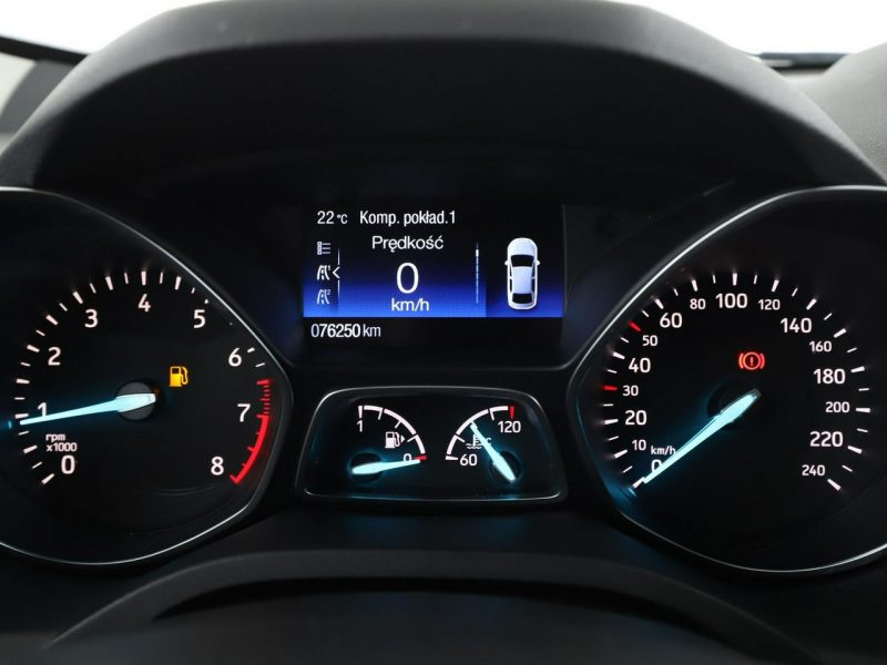 Ford Kuga PDC klima auto grzana szyba navi bluetooth hak II (2012-)