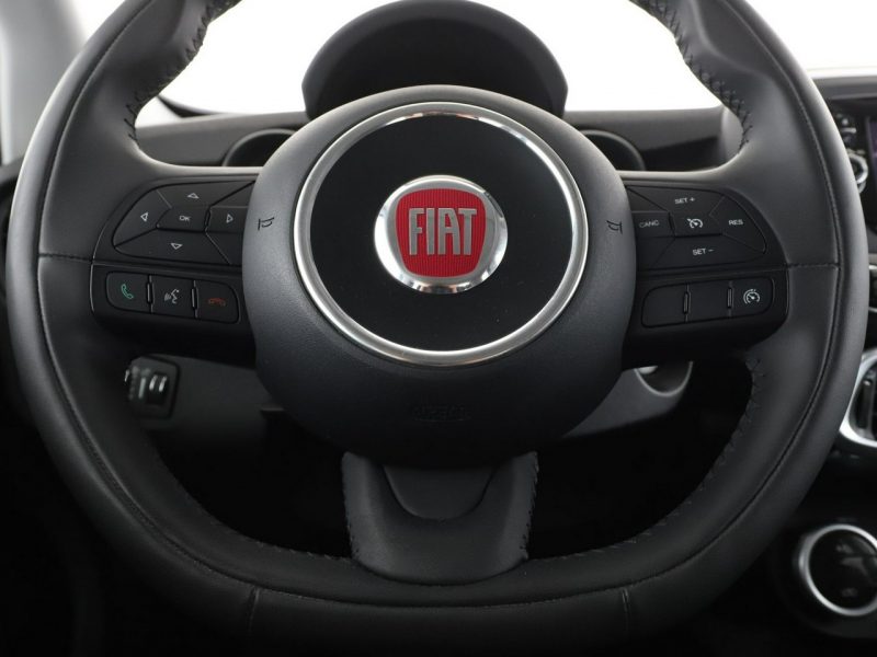 Fiat 500x navi klima auto bi-xenon grzane fotele czujniki parkowania