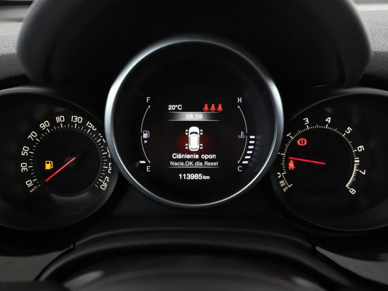 Fiat 500x navi klima auto bi-xenon grzane fotele czujniki parkowania