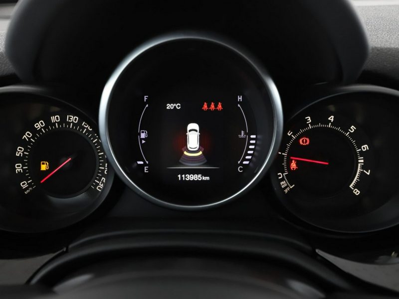 Fiat 500x navi klima auto bi-xenon grzane fotele czujniki parkowania