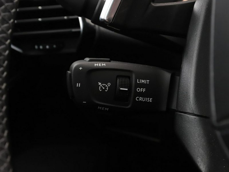DS Automobiles DS 7 Crossback Automat full LED skóra virtual cocpit navi kamera i czujniki parkowani