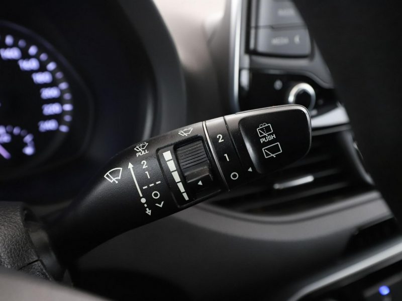 Hyundai i30 1.4 MPI niski przebieg klima ks.serwisowa tempomat asystent pasa ruchu III (2017-)