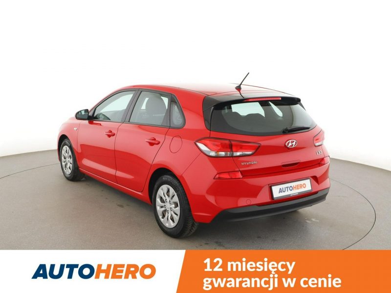 Hyundai i30 1.4 MPI niski przebieg klima ks.serwisowa tempomat asystent pasa ruchu III (2017-)