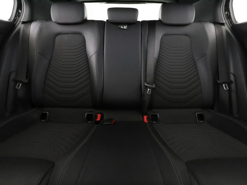 Mercedes A 180 automat full LED półskóra klima auto kamera cofania W177 (2018-)
