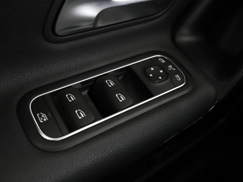 Mercedes A 180 automat full LED półskóra klima auto kamera cofania W177 (2018-)