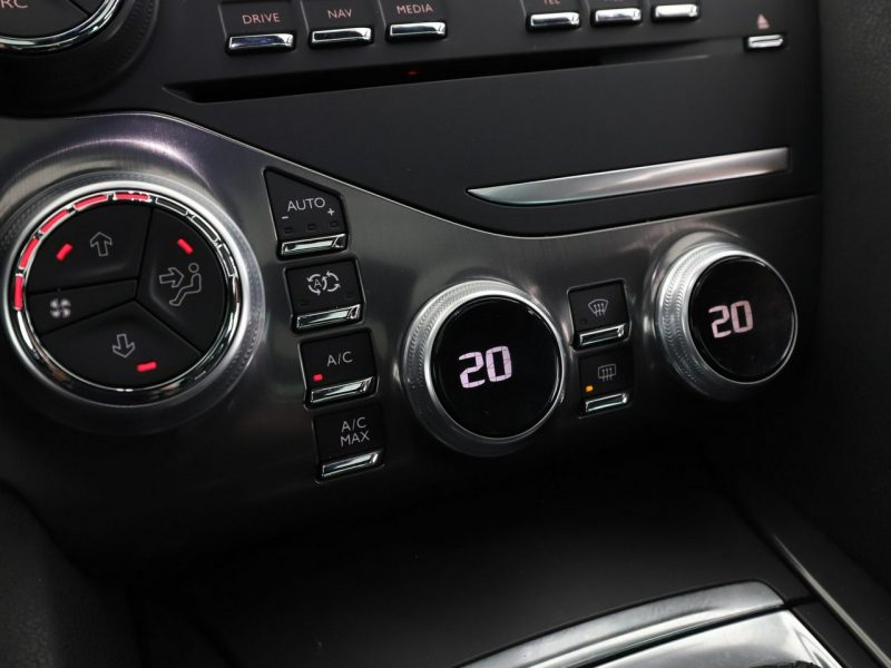 DS Automobiles DS 5 automat full LED skóra/alcantara navi klima auto hak