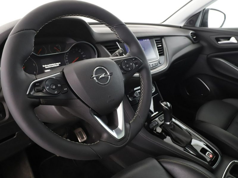 Opel Grandland X Ultimate automat 177KM skóra panorama grzane fotele navi kamera LED De