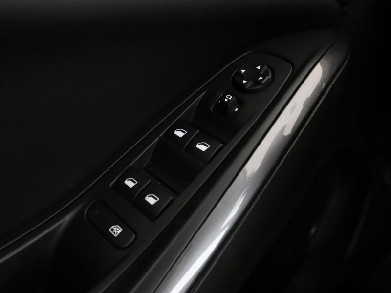 Opel Grandland X Ultimate automat 177KM skóra panorama grzane fotele navi kamera LED De