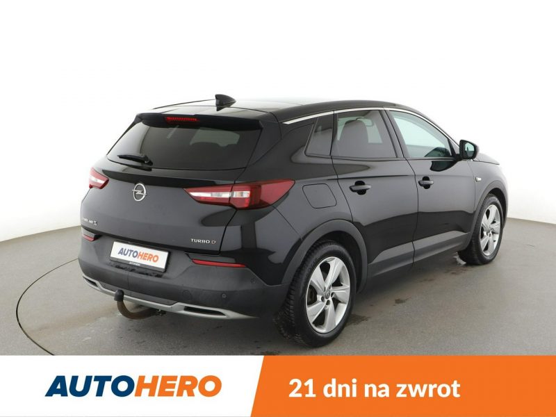 Opel Grandland X Ultimate automat 177KM skóra panorama grzane fotele navi kamera LED De