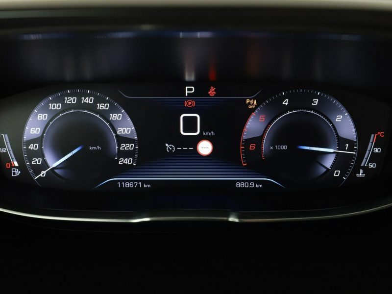 Peugeot 3008 1.5 HDi Automat Business Klimatyzacja Nawigacja Tempomat Kamera LED II (2016-)