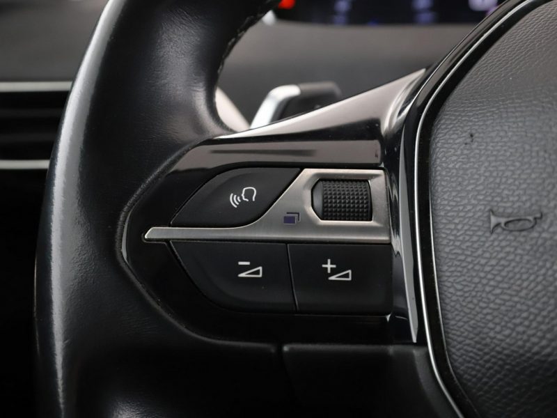 Peugeot 3008 1.5 HDi Automat Business Klimatyzacja Nawigacja Tempomat Kamera LED II (2016-)