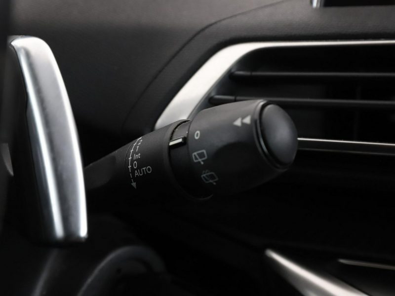 Peugeot 3008 1.5 HDi Automat Business Klimatyzacja Nawigacja Tempomat Kamera LED II (2016-)
