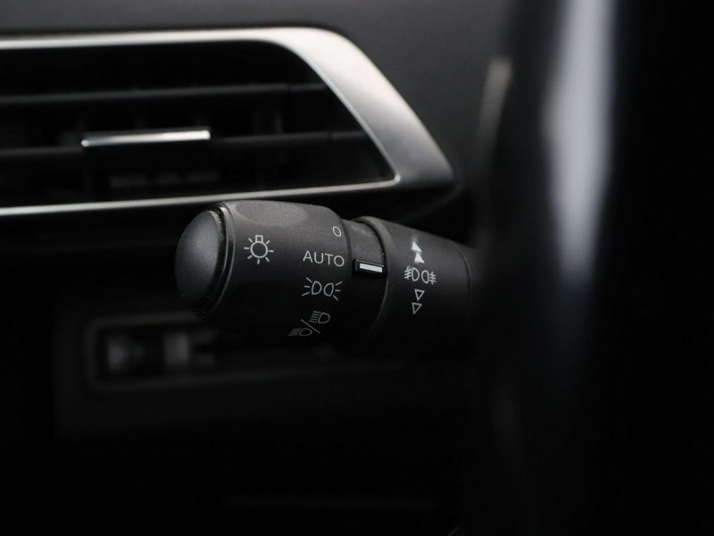 Peugeot 3008 1.5 HDi Automat Business Klimatyzacja Nawigacja Tempomat Kamera LED II (2016-)