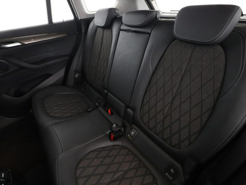 BMW X1 4x4 full LED navi półskóra grzane fotele czujniki parkowania II (F48) (2015-)