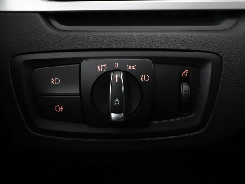 BMW X1 4x4 full LED navi półskóra grzane fotele czujniki parkowania II (F48) (2015-)