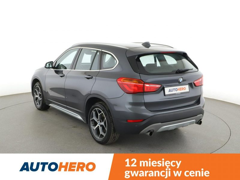 BMW X1 4x4 full LED navi półskóra grzane fotele czujniki parkowania II (F48) (2015-)