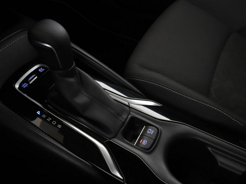 Toyota Corolla HEV full LED navi virtual cocpit klima auto grzane fotele kamera Seria E16 (2012-)