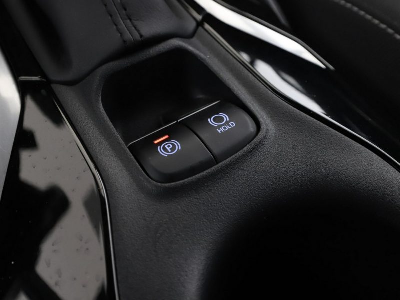 Toyota Corolla HEV full LED navi virtual cocpit klima auto grzane fotele kamera Seria E16 (2012-)