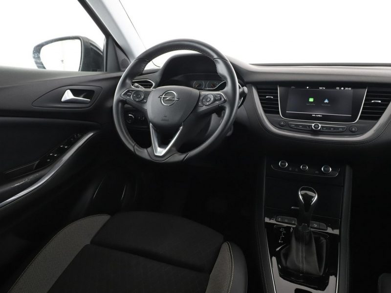 Opel Grandland X automat navi klima auto kamera i czujniki parkwania