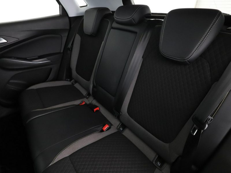 Opel Grandland X automat navi klima auto kamera i czujniki parkwania