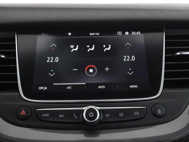 Opel Grandland X automat navi klima auto kamera i czujniki parkwania